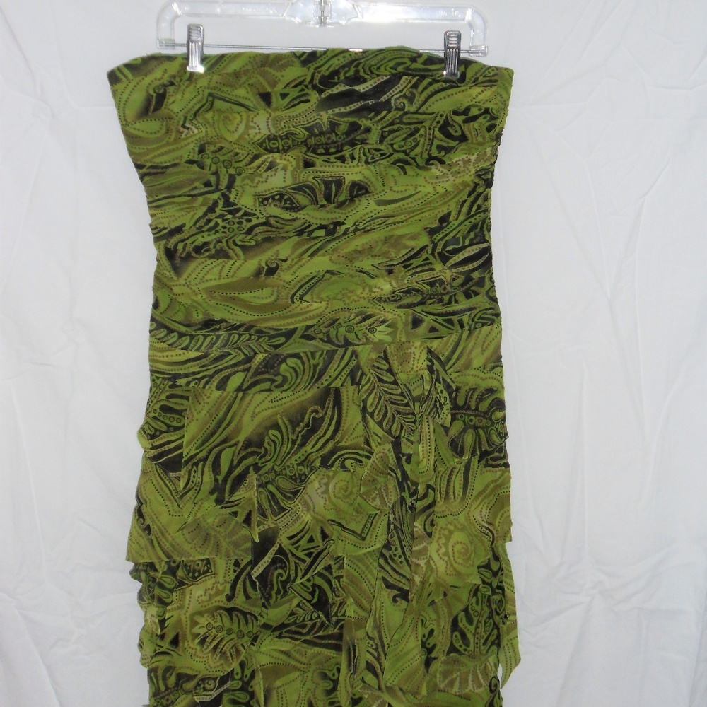 Kay Unger- Strapless Shake um Dress